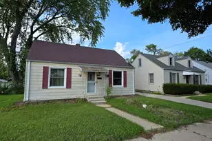 3724 20th St, Racine, WI 53405 - Photo 2