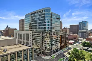 545 E Wells St, Milwaukee, WI 53202 - Photo 70