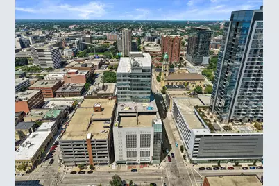 545 E Wells St #802, Milwaukee, WI 53202 - Photo 66