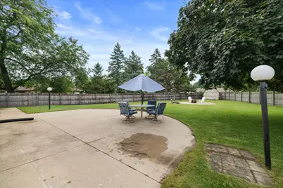 1129  Bluebird Ln, Racine, WI 53182 - Photo 32