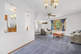 1129 Bluebird Ln, Racine, WI 53182 - Photo 4