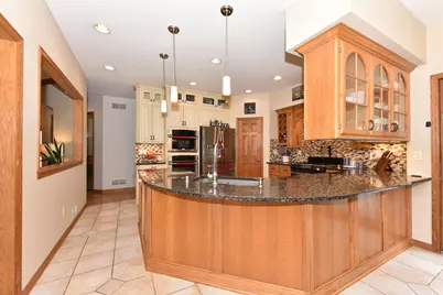 W71N428  Mulberry Ave, Cedarburg, WI 53012 - Photo 16