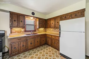 6838 N 61st St, Milwaukee, WI 53223 - Photo 8