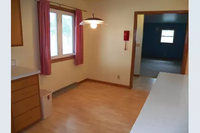 722 S 31 St, Manitowoc, WI 54220 - Photo 8