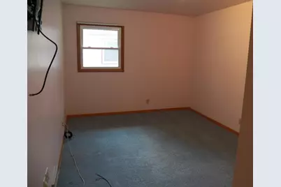 722 S 31 St, Manitowoc, WI 54220 - Photo 6