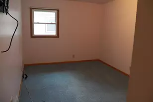 722 S 31st St, Manitowoc, WI 54220 - Photo 6
