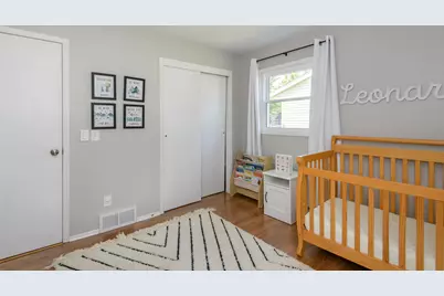 3575 S Cottonwood Rd, New Berlin, WI 53151 - Photo 10