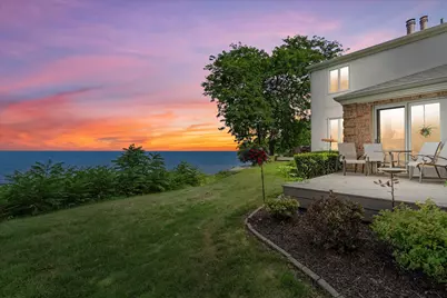 700  Waters Edge Rd #5, Racine, WI 53402 - Photo 1