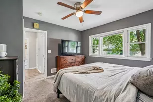 425 W Wisconsin Ave, Pewaukee, WI 53072 - Photo 14