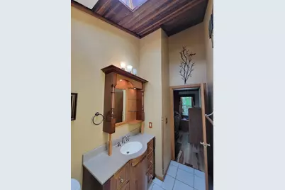 3165 S Manor Ct, New Berlin, WI 53151 - Photo 24