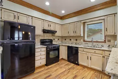 6205  33rd Ave, Kenosha, WI 53142 - Photo 10