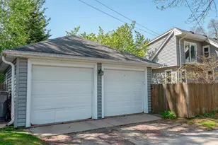 5074 N Hollywood Ave, Whitefish Bay, WI 53217 - Photo 38