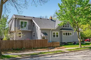 5074 N Hollywood Ave, Whitefish Bay, WI 53217 - Photo 4