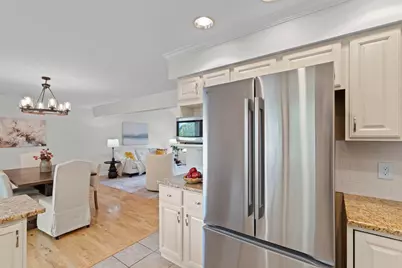 409  Red Coat Ct, Racine, WI 53185 - Photo 14
