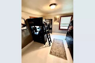 1616 E Eden Pl, Saint Francis, WI 53235 - Photo 10