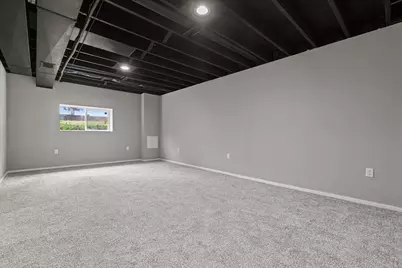 1246  Lombardi Way, Waukesha, WI 53186 - Photo 20