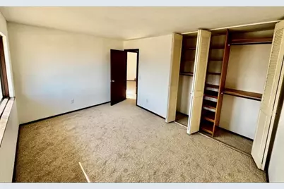 6120 W Port Ave, Milwaukee, WI 53223 - Photo 28