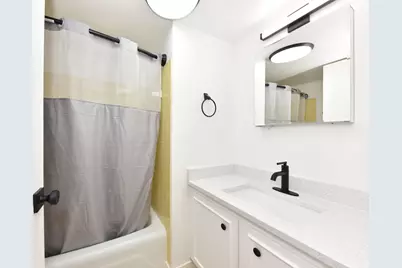 7001 N Green Bay Ave #C, Glendale, WI 53209 - Photo 20