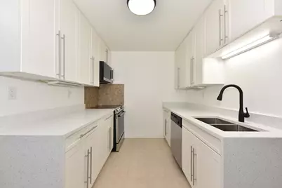 7001 N Green Bay Ave #C, Glendale, WI 53209 - Photo 10