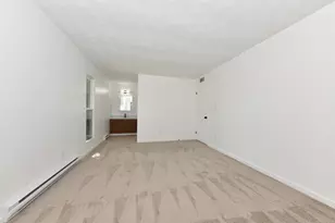 7001 N Green Bay Ave, Glendale, WI 53209 - Photo 16