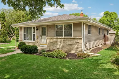 146  Harrison Ave, Waukesha, WI 53186 - Photo 4