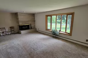N7928 Green Tree Ln, Ixonia, WI 53066 - Photo 4