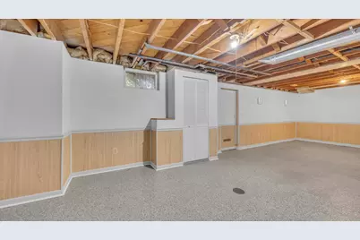 1161 N 8th Ave, West Bend, WI 53090 - Photo 18