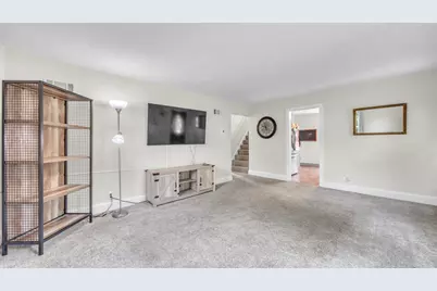 1161 N 8th Ave, West Bend, WI 53090 - Photo 8