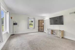 1161 N 8th Ave, West Bend, WI 53090 - Photo 6
