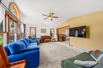 7295 N Lake St, Lannon, WI 53046 - Photo 8