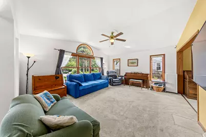 7295 N Lake St, Lannon, WI 53046 - Photo 6