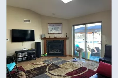250  Kuehl Dr #B, Iron Ridge, WI 53035 - Photo 10