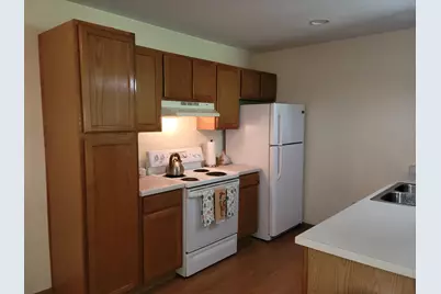 7123  Fieldview Dr #2, Racine, WI 53406 - Photo 6