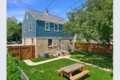 5700 N Sidney Pl, Glendale, WI 53209 - Photo 18