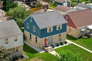 5700 N Sidney Pl, Glendale, WI 53209 - Photo 26