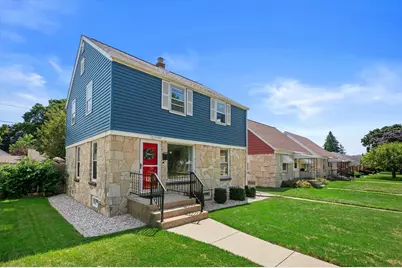 5700 N Sidney Pl, Glendale, WI 53209 - Photo 1