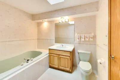 925  Tarrant Dr, Fontana, WI 53125 - Photo 22