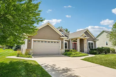 N66W23663  Hillview Dr, Sussex, WI 53089 - Photo 4