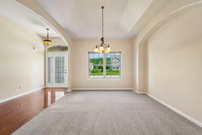 N66W23663  Hillview Dr, Sussex, WI 53089 - Photo 10