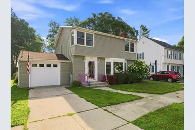 2815  School St, Two Rivers, WI 54241 - Photo 1