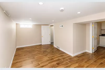 242 E Gauer Cir, Milwaukee, WI 53207 - Photo 16