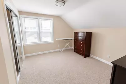 242 E Gauer Cir, Milwaukee, WI 53207 - Photo 12
