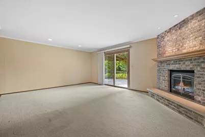 8640  111th Ave, Pleasant Prairie, WI 53158 - Photo 6