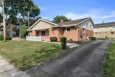 2652 N 124th St #2654, Wauwatosa, WI 53226 - Photo 1