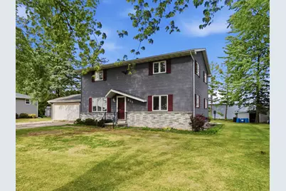 825  Landis St, Rockland, WI 54207 - Photo 2