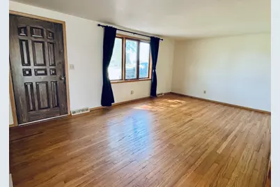 825  Landis St, Rockland, WI 54207 - Photo 10