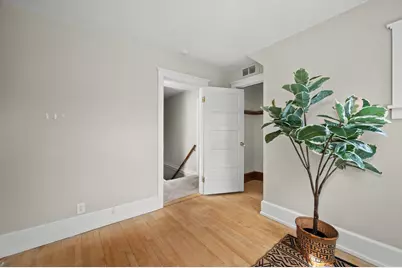 1814 E Kenwood Blvd, Milwaukee, WI 53211 - Photo 18
