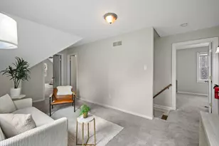1814 E Kenwood Blvd, Milwaukee, WI 53211 - Photo 20