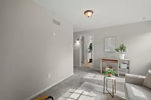 1814 E Kenwood Blvd, Milwaukee, WI 53211 - Photo 22