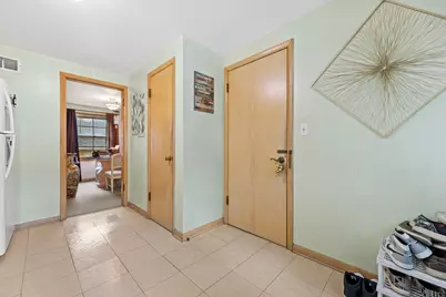 8811 W Hawthorne Ave #8813, Wauwatosa, WI 53226 - Photo 30